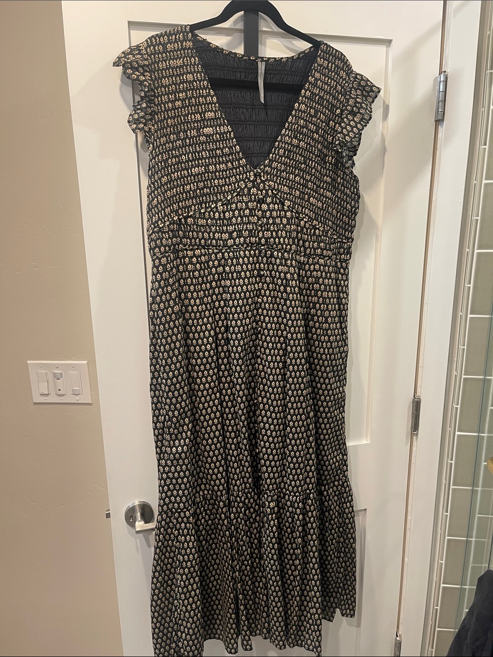 Black and Cream Patterned V-Neck Women’s Dress
